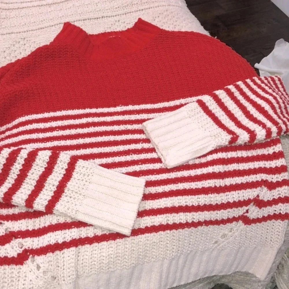Wonderly red knit sweater size large